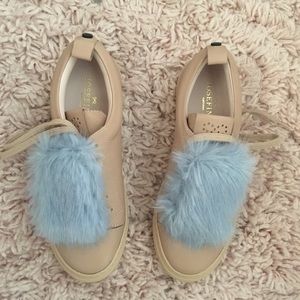 Josefinas Cream Sneakers